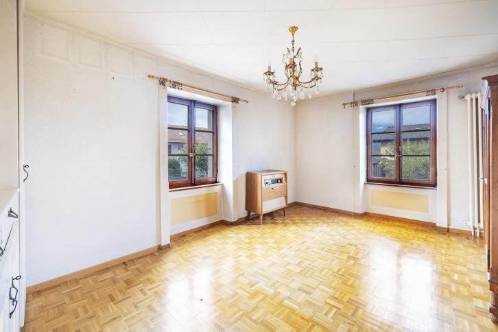 Maison contiguë, 5.5 pièces Maison contiguë, 5.5 pièces