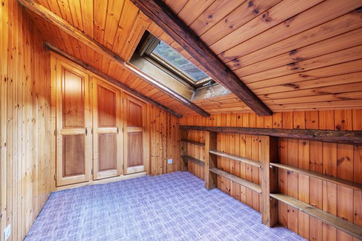 Maison contiguë, 5.5 pièces Maison contiguë, 5.5 pièces